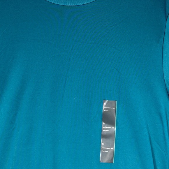 All In Motion Teal Short-Sleeved Performance Tee Shirt Men's Size Medium NWT - Picture 2 of 6